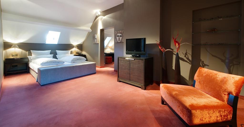 Hotel Manoir De Lebioles Spa Exteriér fotografie